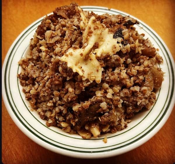 KASHA VRNSHKS w/gravy