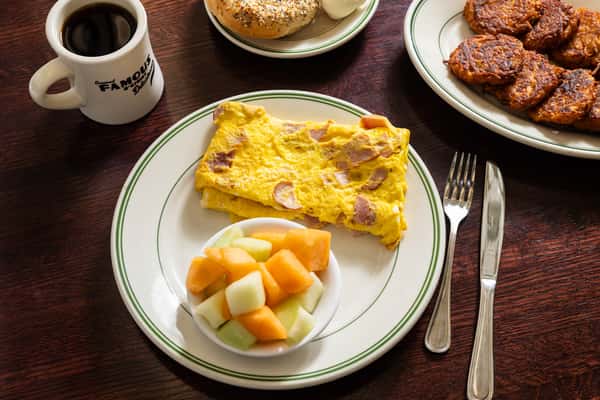 SAUSAGE & CHEESE OMELETTE