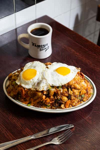 SMOKED SALMON HASH w/EGGS
