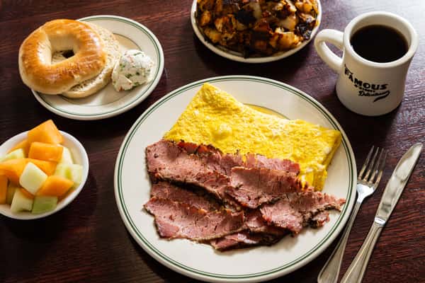 PASTRAMI & EGGS