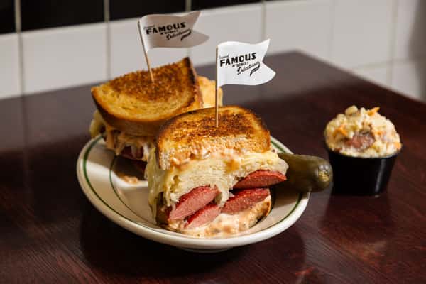 FRANKWURST REUBEN