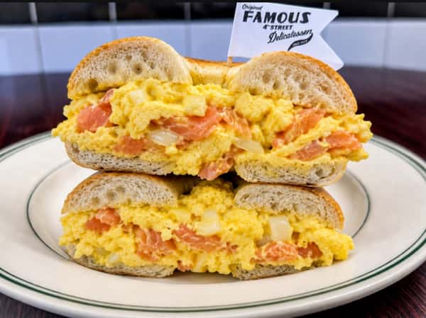 NOVIE, EGGS & ONIONS Sandwich