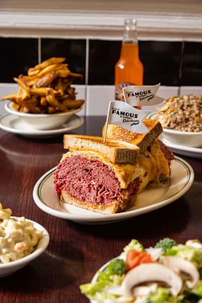 CORNED BEEF REUBEN