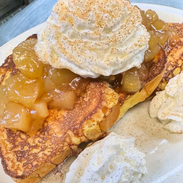 pancake with cream
