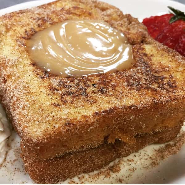 cake with dulce de leche