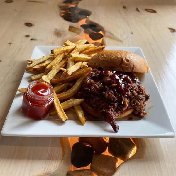Pulled Pork Sandwich