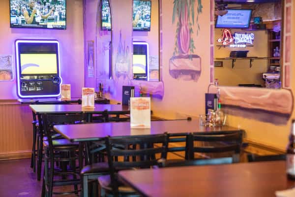 Gio's Interior
