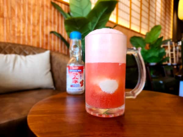 Strawberry Ramune Float いちご