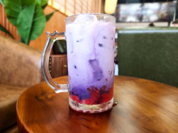 Strawberry Ube Latte ストロベリーウベラテ