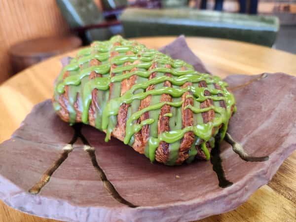 Ayame Matcha Chocolate Croissant 抹茶クロワッサン