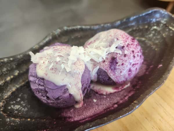Ube Ice Cream ウベ