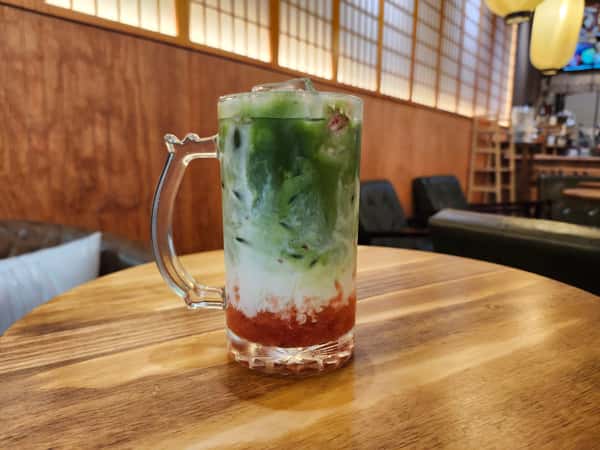 Strawberry Uji Matcha Latte いちご宇治抹茶ラテ