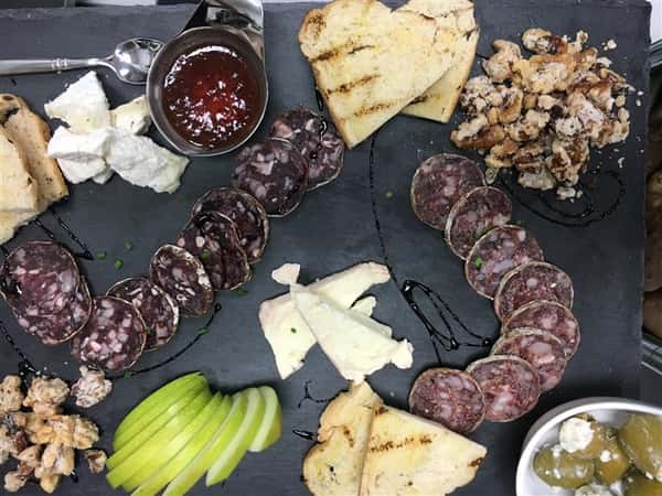 SMALL CHARCUTERIE BOARD GLUTEN FREE