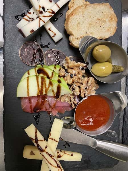 CHARCUTERIE BOARD, SMALL
