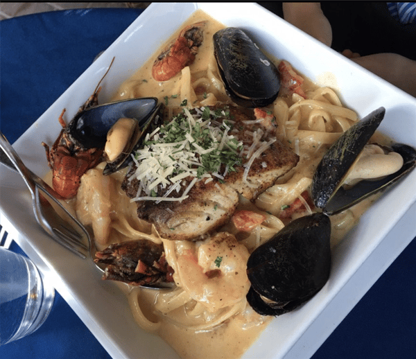 SEAFOOD PASTA