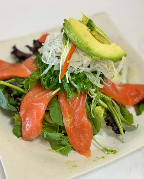 Fresh salmon salad