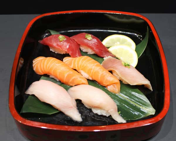 Sushi plate