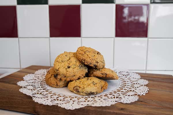 VEGAN Chocolate Chip Cookie