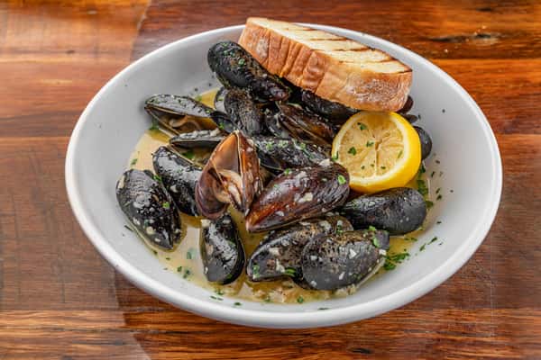 P.E.I. Mussels Bowl