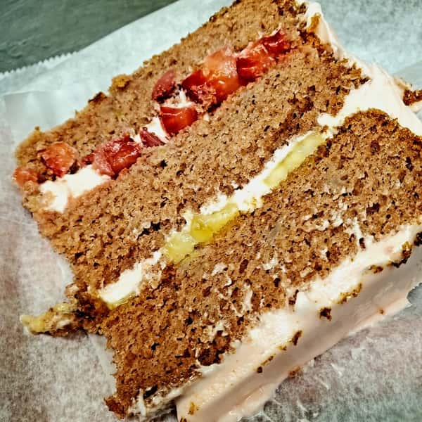 Strawberry Banana Cake