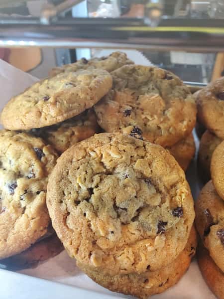 Oatmeal Raisin Cookies