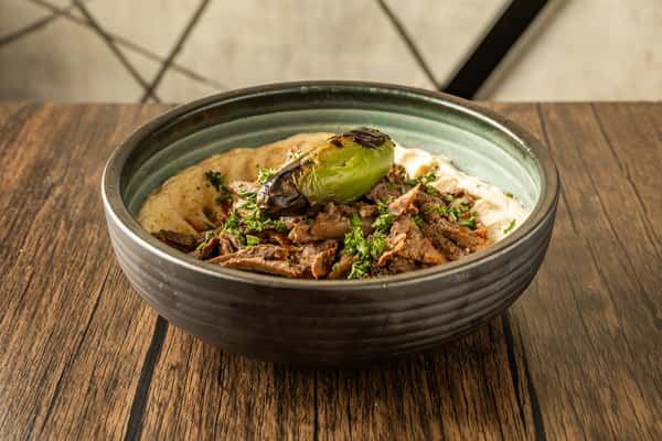 Hummus W/ Beef Shawarma