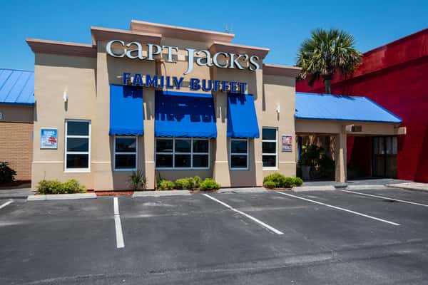 capt jacks family buffet - building from the road