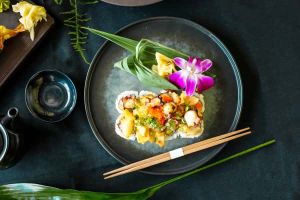 Spicy Conch Octopus Volcano Roll