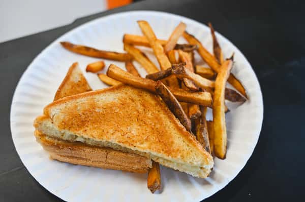 Kids Grilled Cheese Meal
