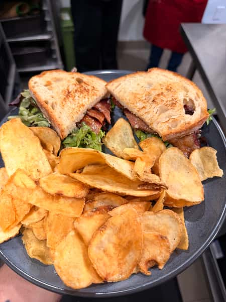 BLT