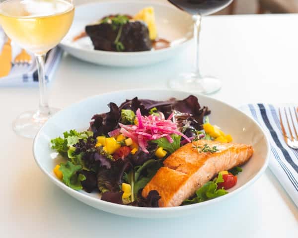 Seared Salmon Salad