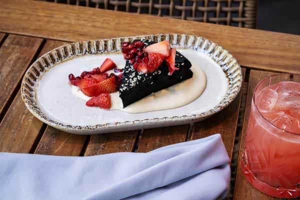 Black Cocoa Cake