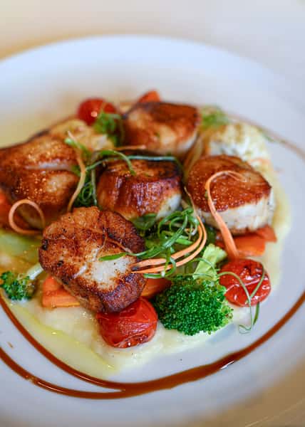 FENNEL CRUSTED SEA SCALLOPS **