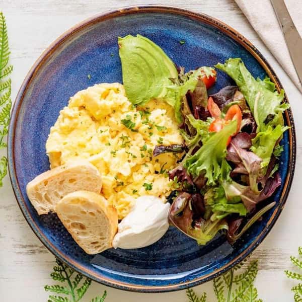 Scambled Eggs Avocado, Mixed greens