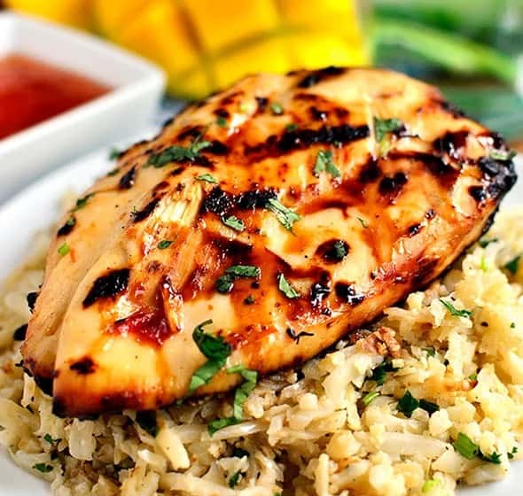 Chicken Breast Grilled or Fried with 2 Sides
