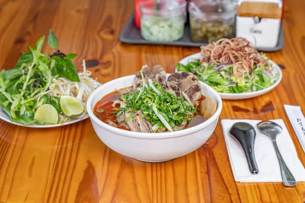 S14 Bun Bo Hue + extra duoibo