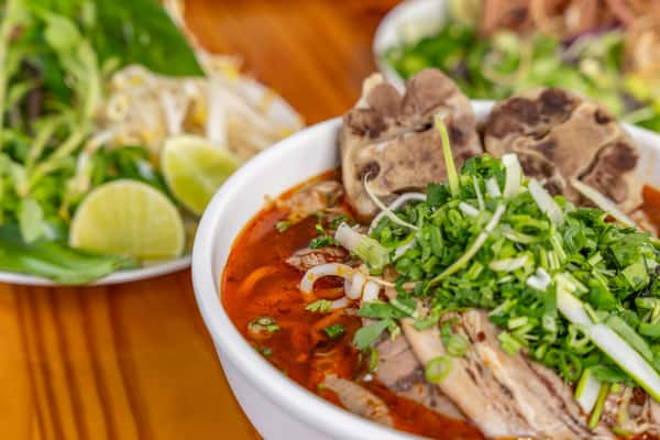 S14 Bun Bo Hue + extra duoibo