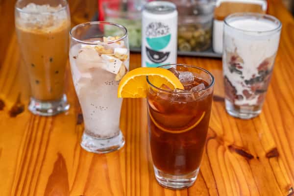 13. Tra Dao Cam Sa (Orange Peach Lemongrass Tea)
