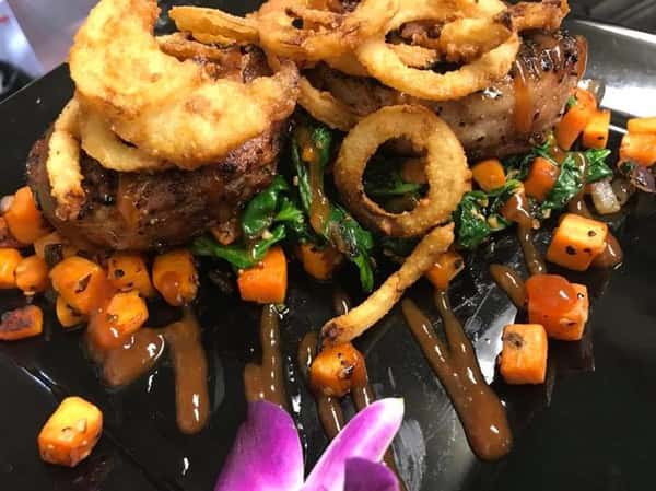 Steak and onion rings