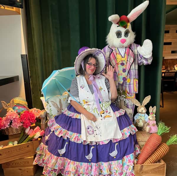 photo of the Easter Bunny and Mother Goose at Prati Italia.