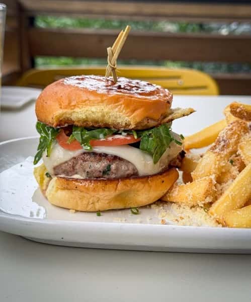 - Prati Cheeseburger