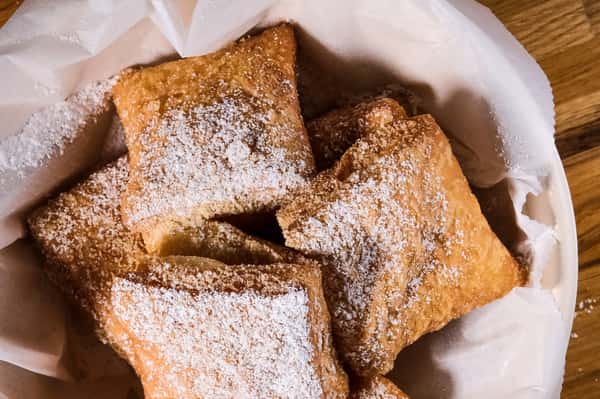Zeppolis with powderd sugar