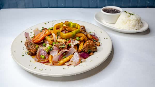*Lomo Saltado