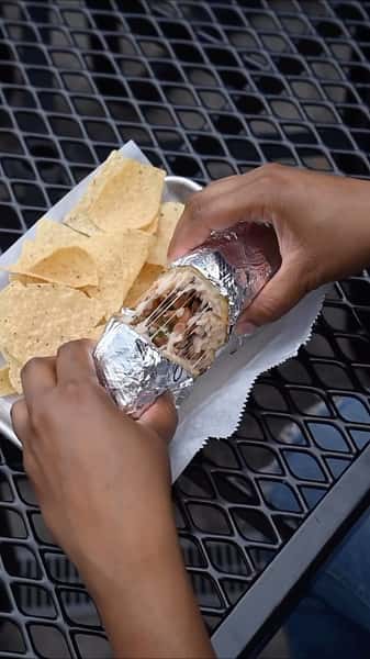Monday burrito inspiration: chicken, green chilis, broccoli, sour cream #burrito #atlfoodie #atlantarestaurants #cheese #bestburrito