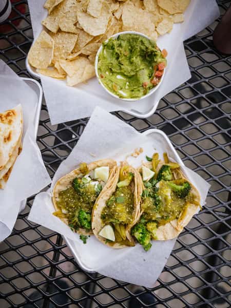 Taco Tuesday vibes #tacos #tacotuesday #atlfoodie #atlantalunch #atlantarestaurants