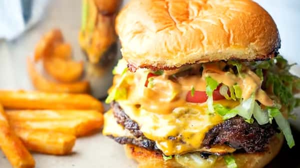 360 Bistro SmashBurger