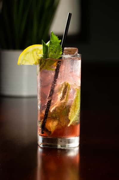 Strawberry Gin Fizz