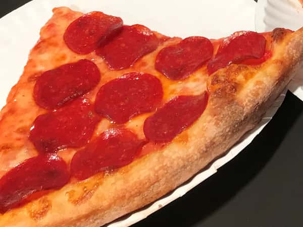 pepperoni pizza slice