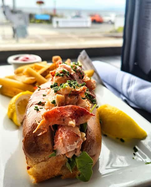 Maine Lobster Roll