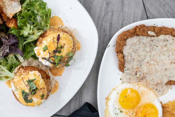 BRUNCH PATIO